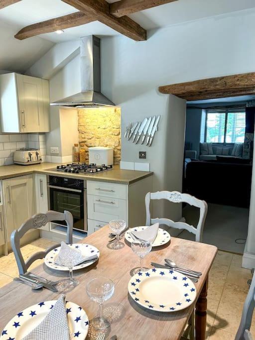 Cotswold Cottage- Central Witney Eksteriør bilde